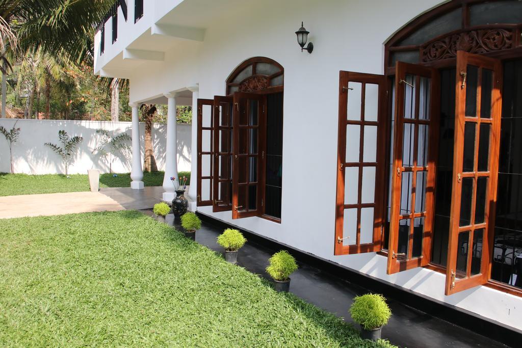 Prosperity Villa Negombo Bagian luar foto
