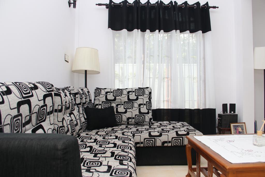 Prosperity Villa Negombo Bagian luar foto